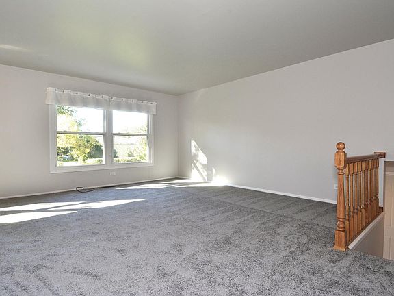 4th image of 2618 N Walnut Ave