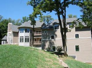 140 Woodfield Xing, Lancaster, PA 17602