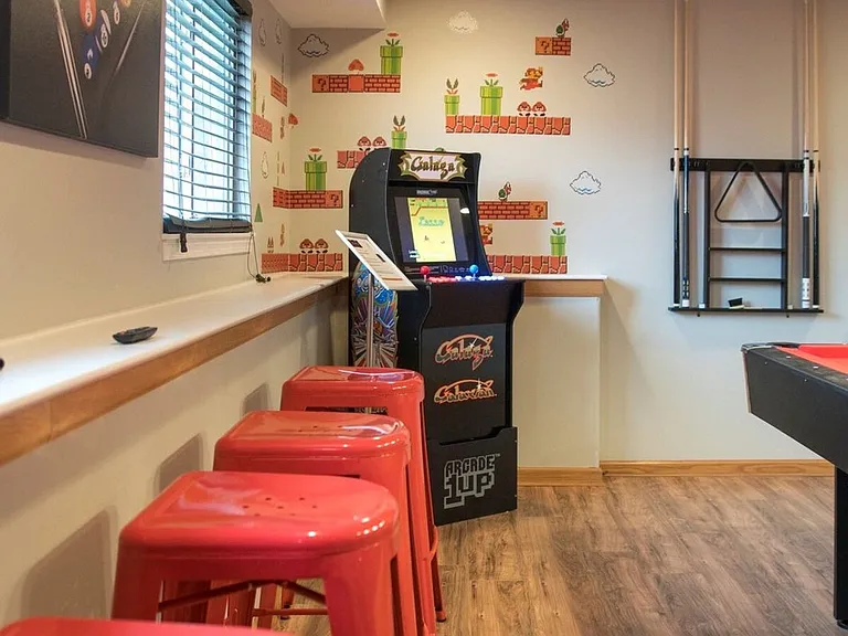 Building's Lounge