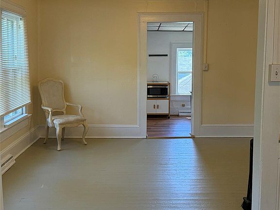 5th image of 240 Jersey Ave