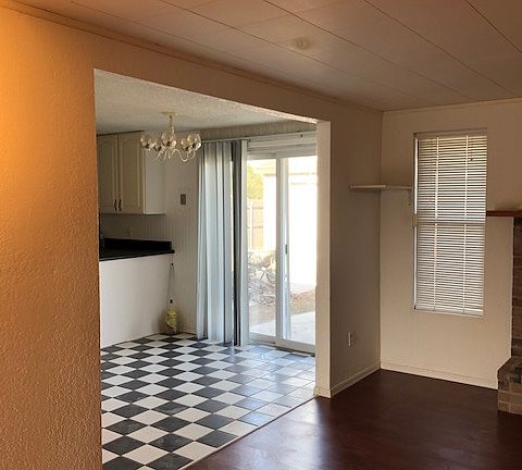 4th image of 3205 SW 82nd St