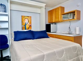 1220 W 56th St, Los Angeles, CA 90037