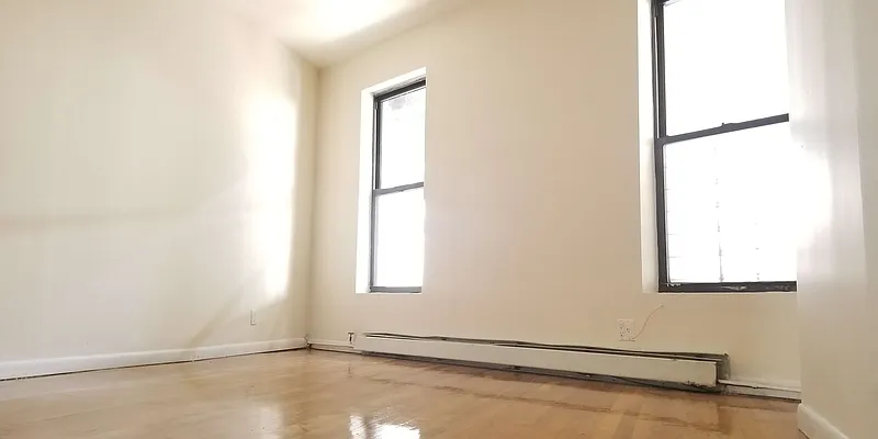 Rented by City Express Realty & Management Corp | media 33