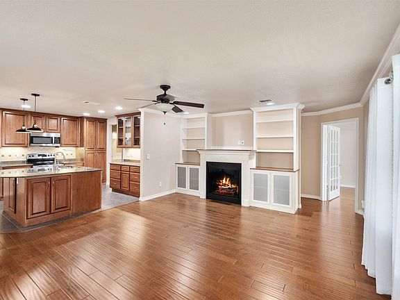 5th image of 176 Seaside Dr