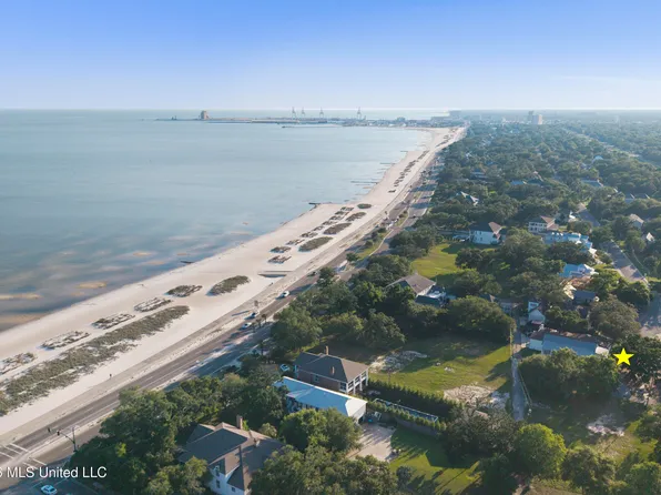 631 2nd St, Gulfport, MS 39501