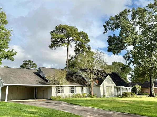 1760 Karen Ln, Beaumont, TX 77706