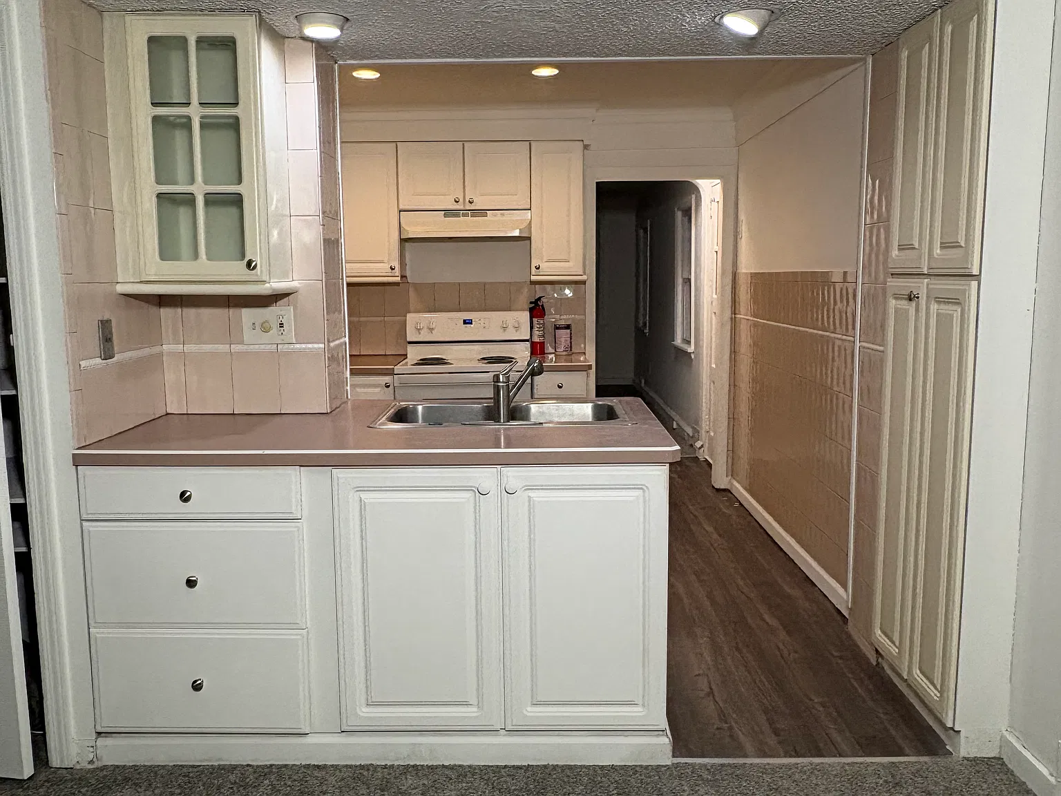 3 bed, 1574 sqft, $2,150 — Photo 2