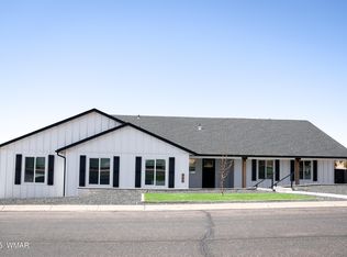 466 S Pioneer Trl, Snowflake, AZ 85937