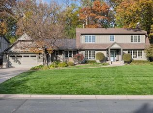 6208 Loch Moor Dr, Edina, MN 55439