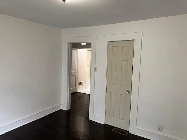 1055 Ebenezer Avenue Ext — Photo 5