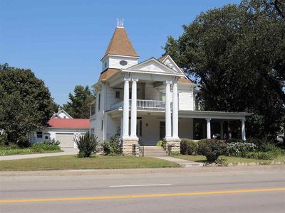 511 Crawford St, Clay Center, KS, 67432