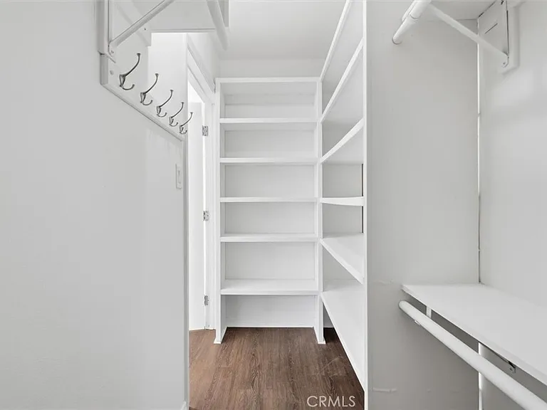 5117 W 133rd St — Photo 24