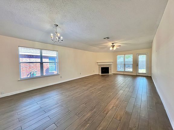 4th image of 9825 Carter Dr