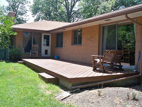 3rd image of 3301 Briarcliff Dr