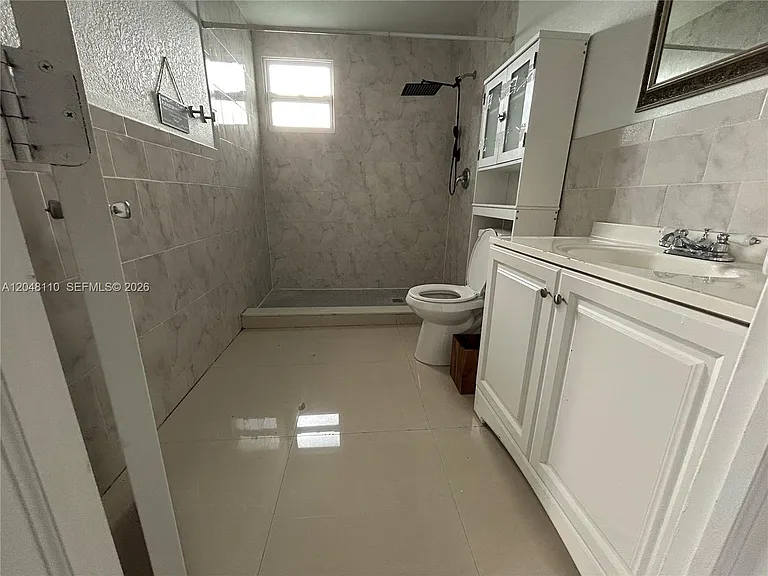 11239 SW 5th Ter — Photo 13
