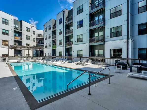 1677 54th Ave N #212, Nashville, TN 37209