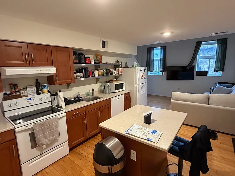 257 Washington St — Photo 13