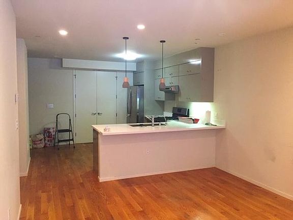 5th image of 421 Arguello Blvd APT 101