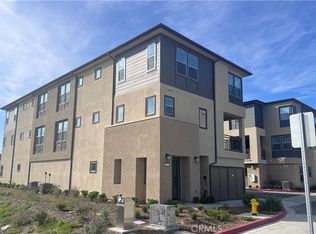 300 Honeysuckle Way, Oceanside, CA 92057