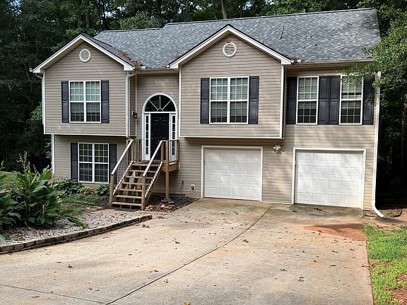 2nd image of 2023 Emerald Pointe Dr