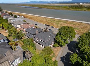 3340 River Rd, Richmond, BC V7C5N2