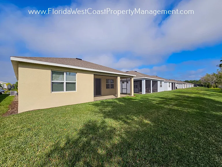 5819 Oak Bridge Ct — Photo 20
