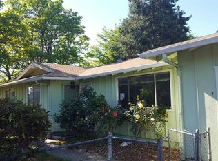 2617 Delta Waters Rd, Medford, OR 97504