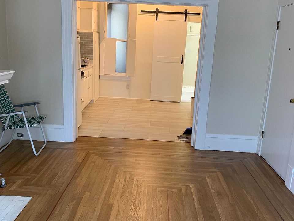 2nd image of 716 Dolores St #1