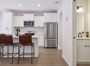 977 Dailey Pl, River Falls, WI 54022