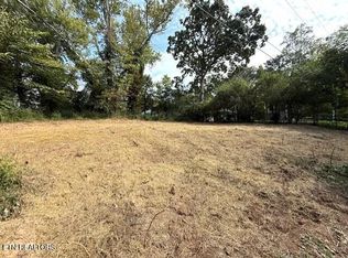 204 Waltham Pl, Oak Ridge, TN 37830