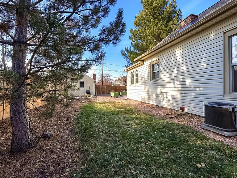 3039 S Bannock St — Photo 39