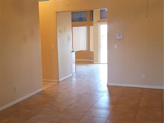 2nd image of 984 Dawnlight Ave