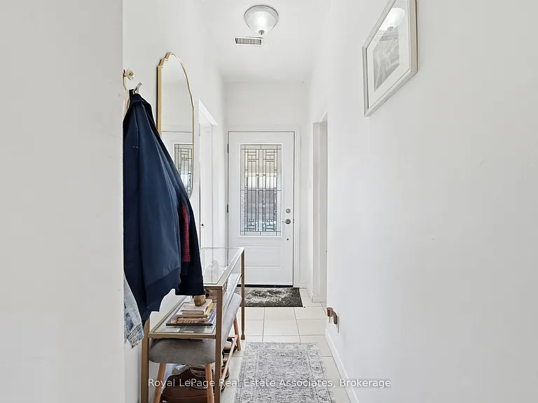 12 Nelson St — Photo 6