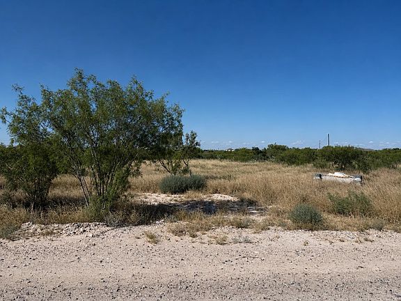 2nd image of 113 Los Centenarios Rd