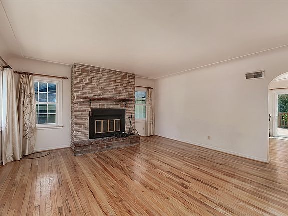 5th image of 918 Princeton Ave