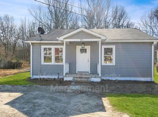 21 Agnew Rd, Greenville, SC 29611