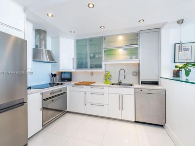 6900 Bay Dr APT 5E, Miami Beach, FL, 33141