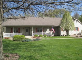 627 E Limerick Ln, Beloit, WI 53511