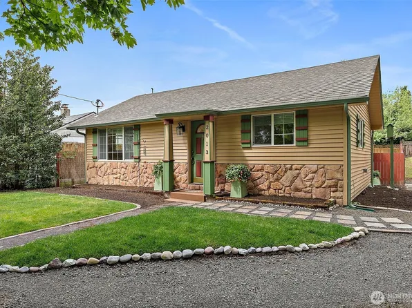 2013 Jacobsen Boulevard NE, Bremerton, WA 98310