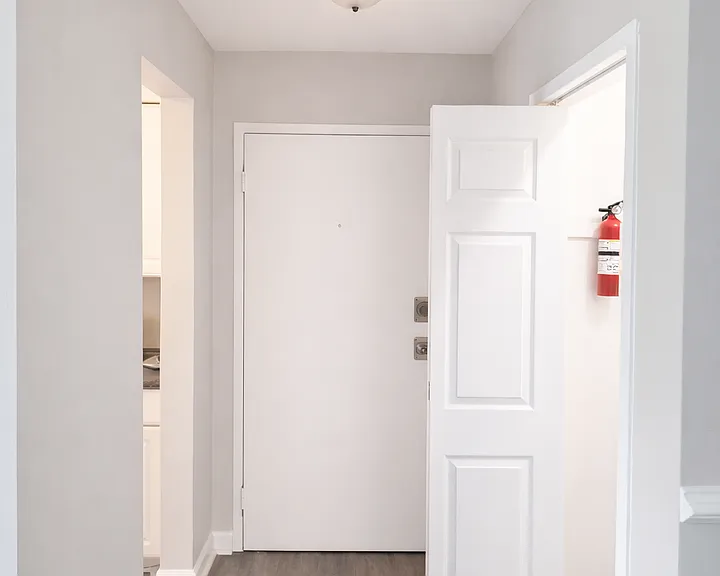6 Galveston St SW #303 — Photo 4