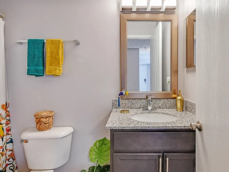 Trinity Lakes Apartments — Photo 24