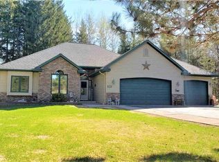 1391 White Pine Dr, Cloquet, MN 55720