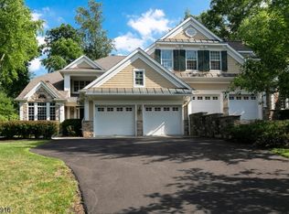 54 Morgan Ln, Basking Ridge, NJ 07920