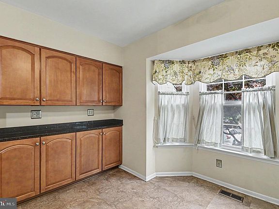 5th image of 3006 N Branch Ln