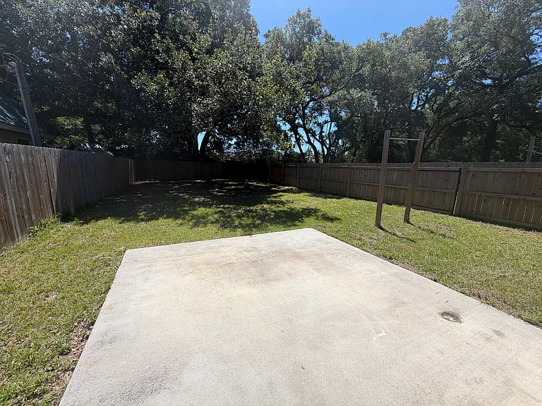 1114 Polk Ave #A — Photo 3