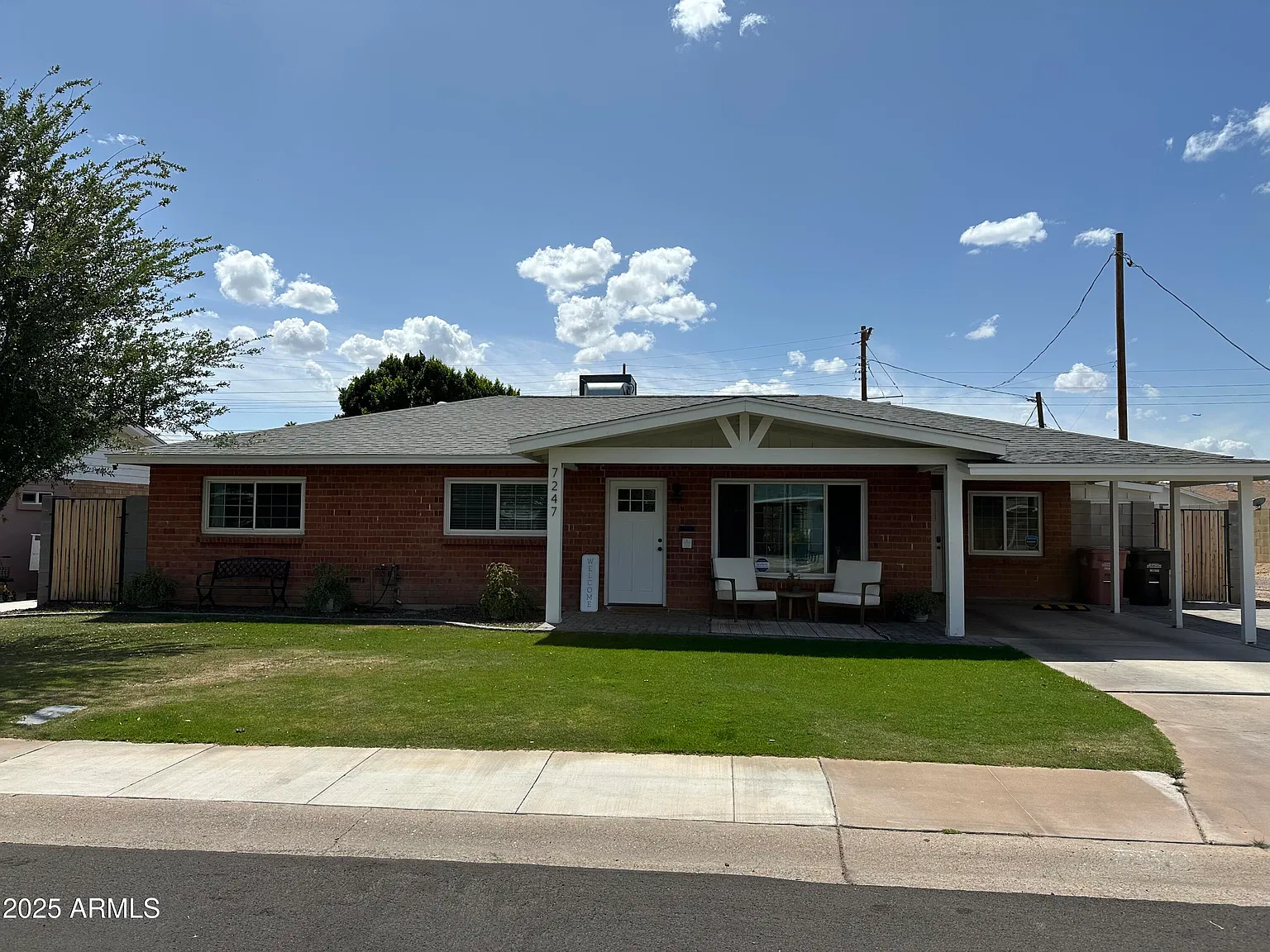 4 bed, 4.0 bath, 2093 sqft, $4,195 — Photo 2
