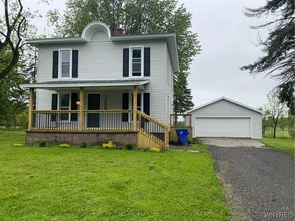 1750 Yates Carlton Townline Rd, Lyndonville, NY 14098