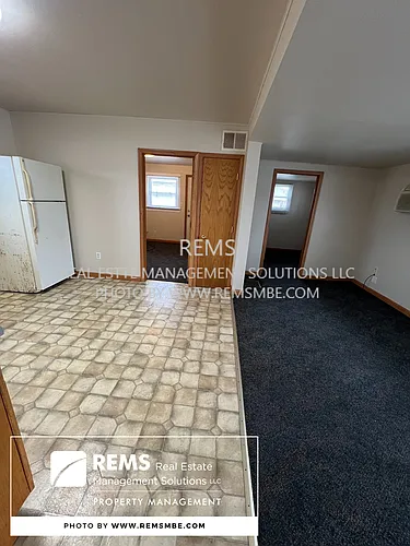 151 W Adams St #1 Photo 1