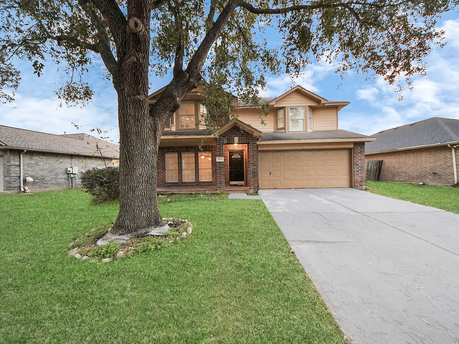 3906 Bridgebay Ln — Photo 1