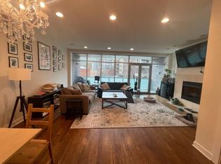 1014 W Monroe St APT 2, Chicago, IL 60607